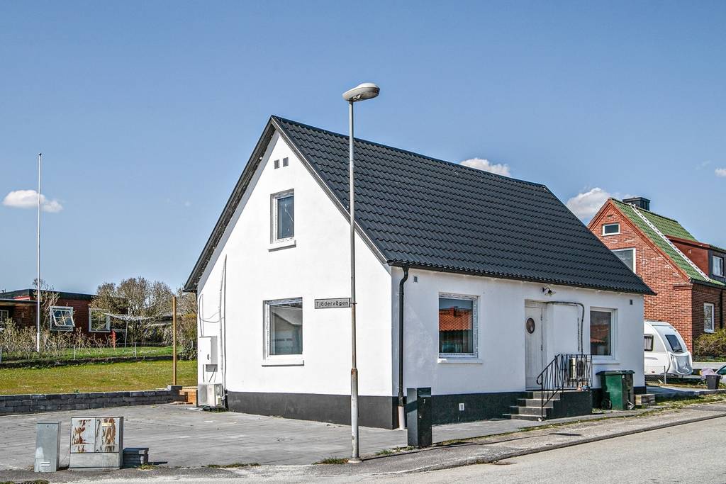 takrenovering omlaggning betongpannor veberod lund skane